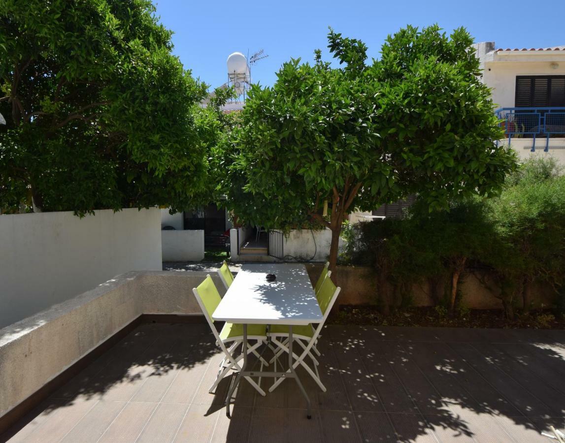Christos Beach House Larnaca Buitenkant foto