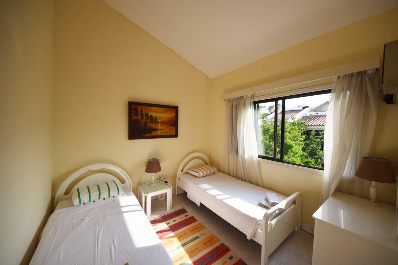 Christos Beach House Larnaca Buitenkant foto